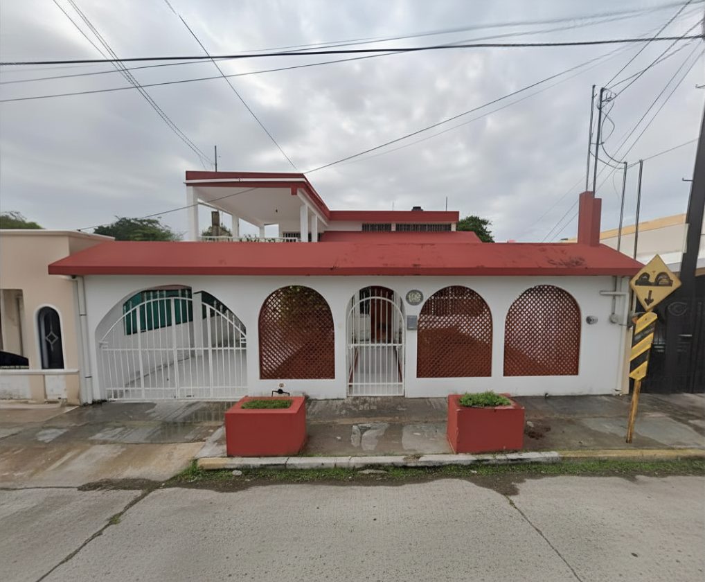 Casa en av. Héroes